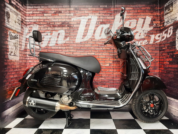 Vespa GTS 300 2024 Black