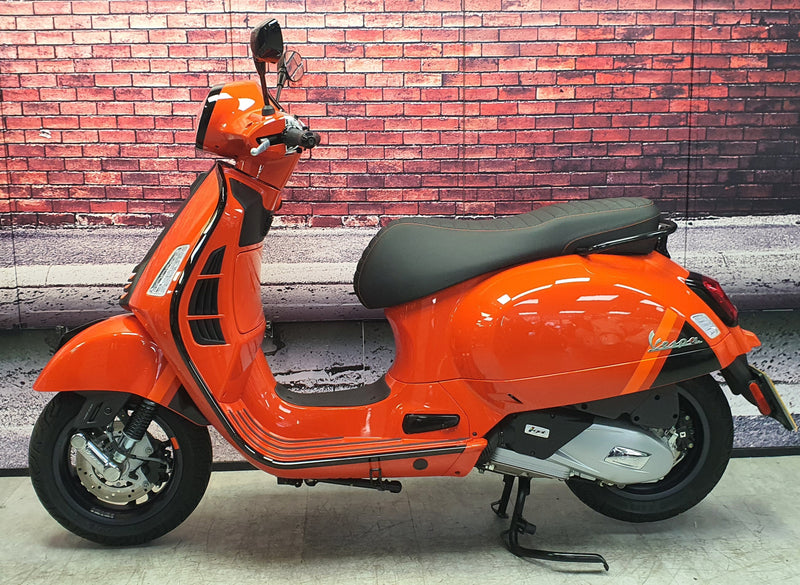 2024 Vespa GTS125 SuperSport  i-Get RST22 Arancio Impulsivo