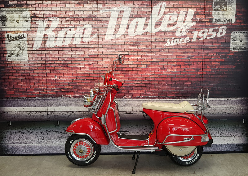 Vespa PX125 Ron Daley Special Edition No210