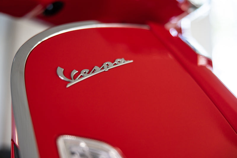 Vespa GTS 300 Super HPE RST22 - Rosso Coraggioso 2024 £750 Saving Upon Registration